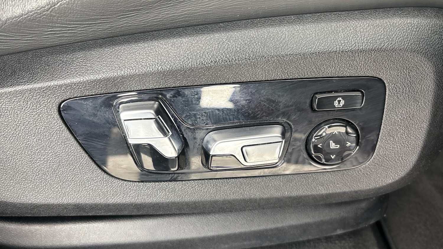 Used BMW x6 M 2021 for sale - 77586333: Photo 45