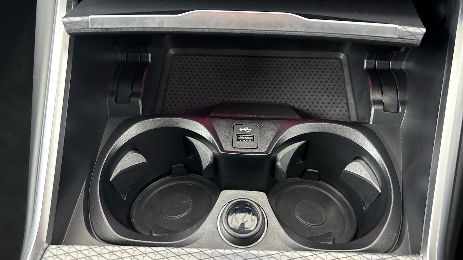 Used BMW 3 Series 2024 for sale - 77066984: Photo 32