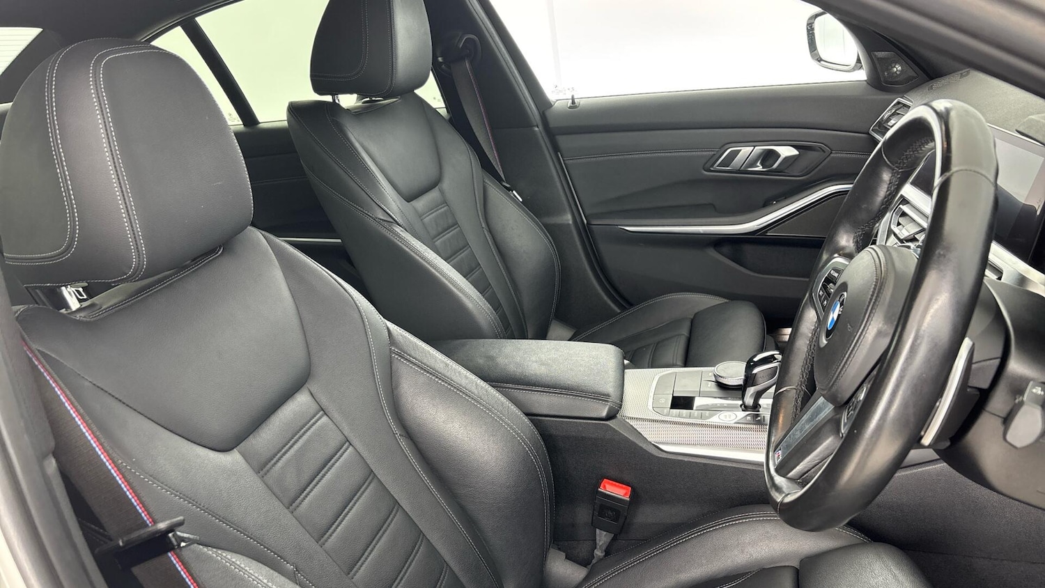 Used BMW 3 Series 2021 for sale - 76760217: Photo 11