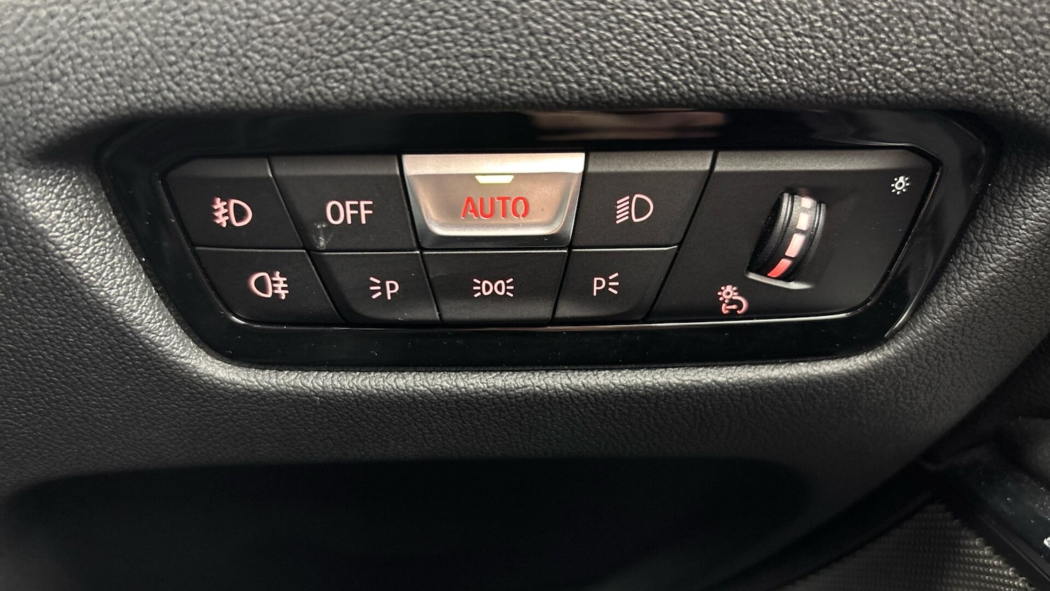 Used BMW 3 Series 2021 for sale - 76760217: Photo 36