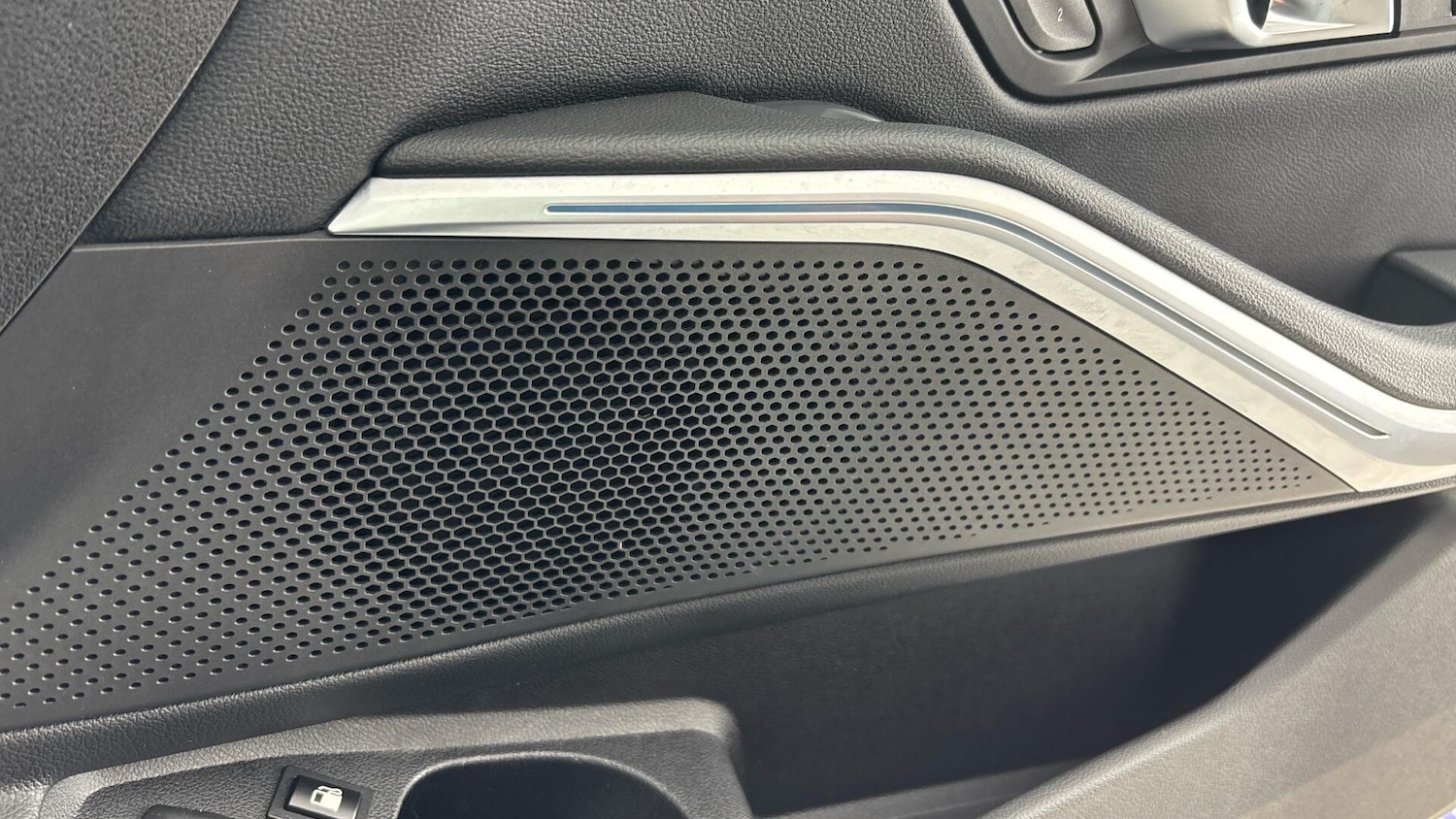 Used BMW 3 Series 2024 for sale - 76765403: Photo 20