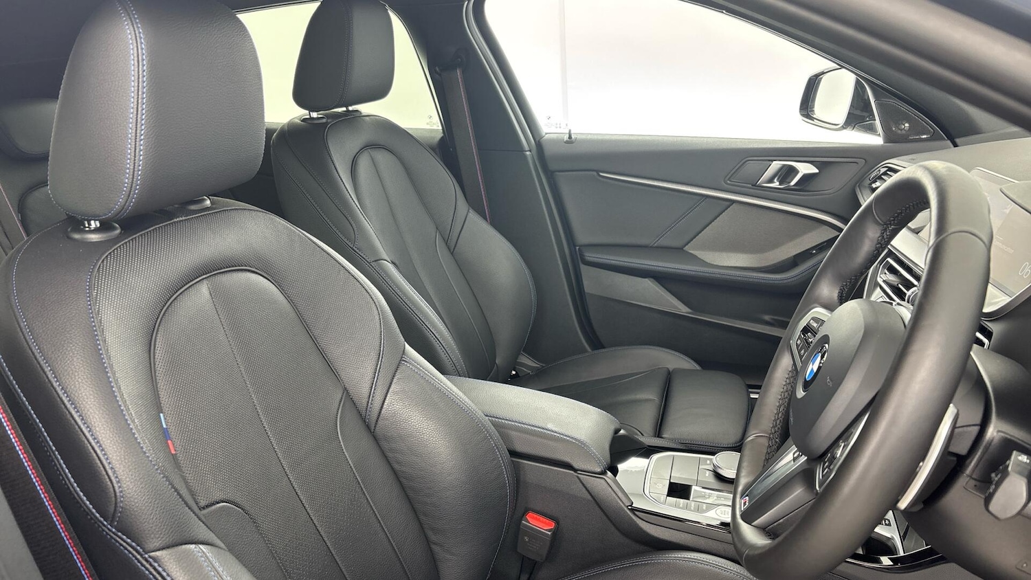 Used BMW 1 Series 2024 for sale - 77456080: Photo 11