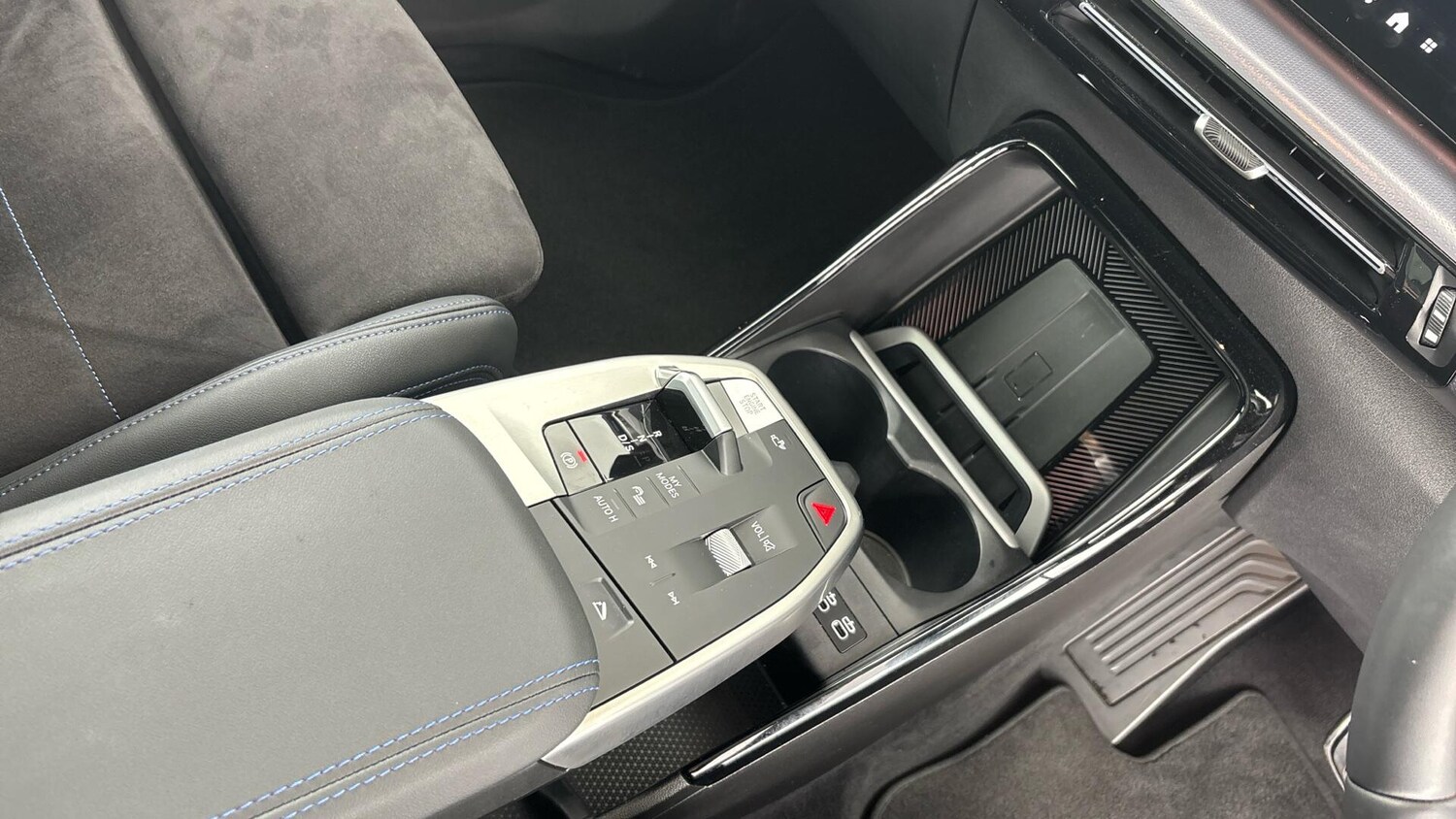 Used BMW 2 Series 2024 for sale - 76760089: Photo 10