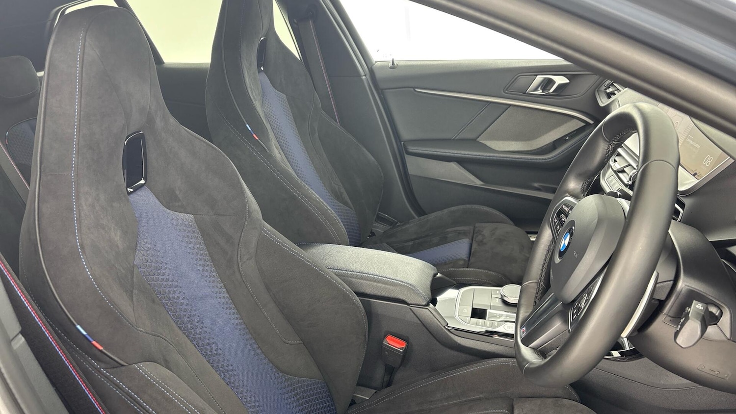 Used BMW 1 Series 2023 for sale - 77120402: Photo 11