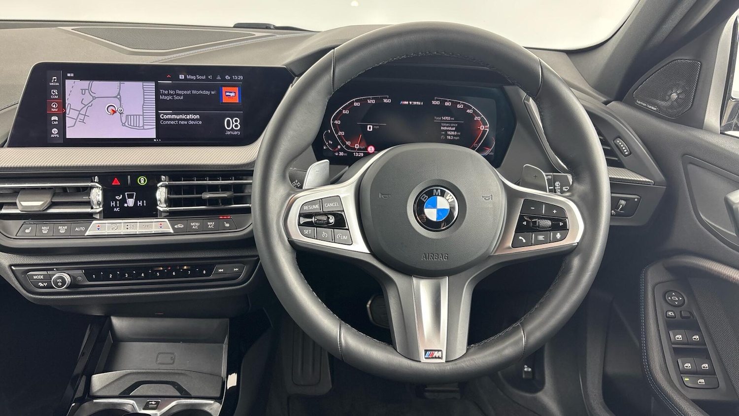 Used BMW 1 Series 2023 for sale - 77120402: Photo 5