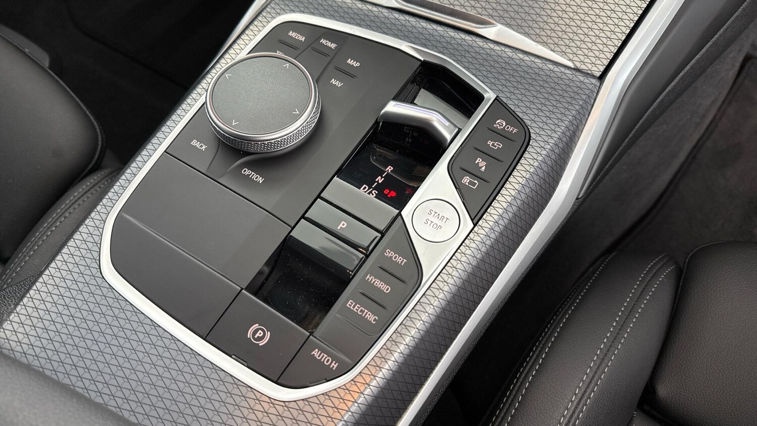 Used BMW 3 Series 2025 for sale - 76952529: Photo 10