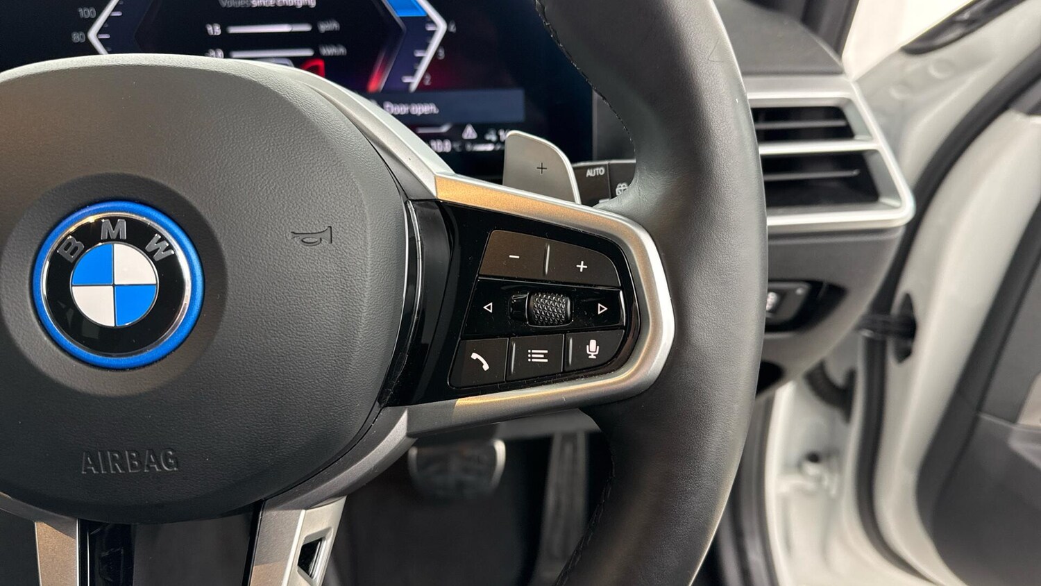 Used BMW 3 Series 2025 for sale - 76952529: Photo 18