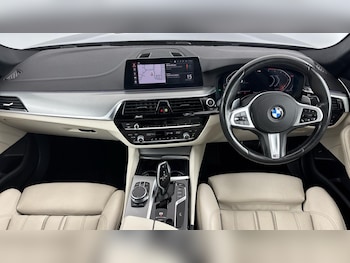Used BMW 5 Series 2020 for sale - 76952801: Photo