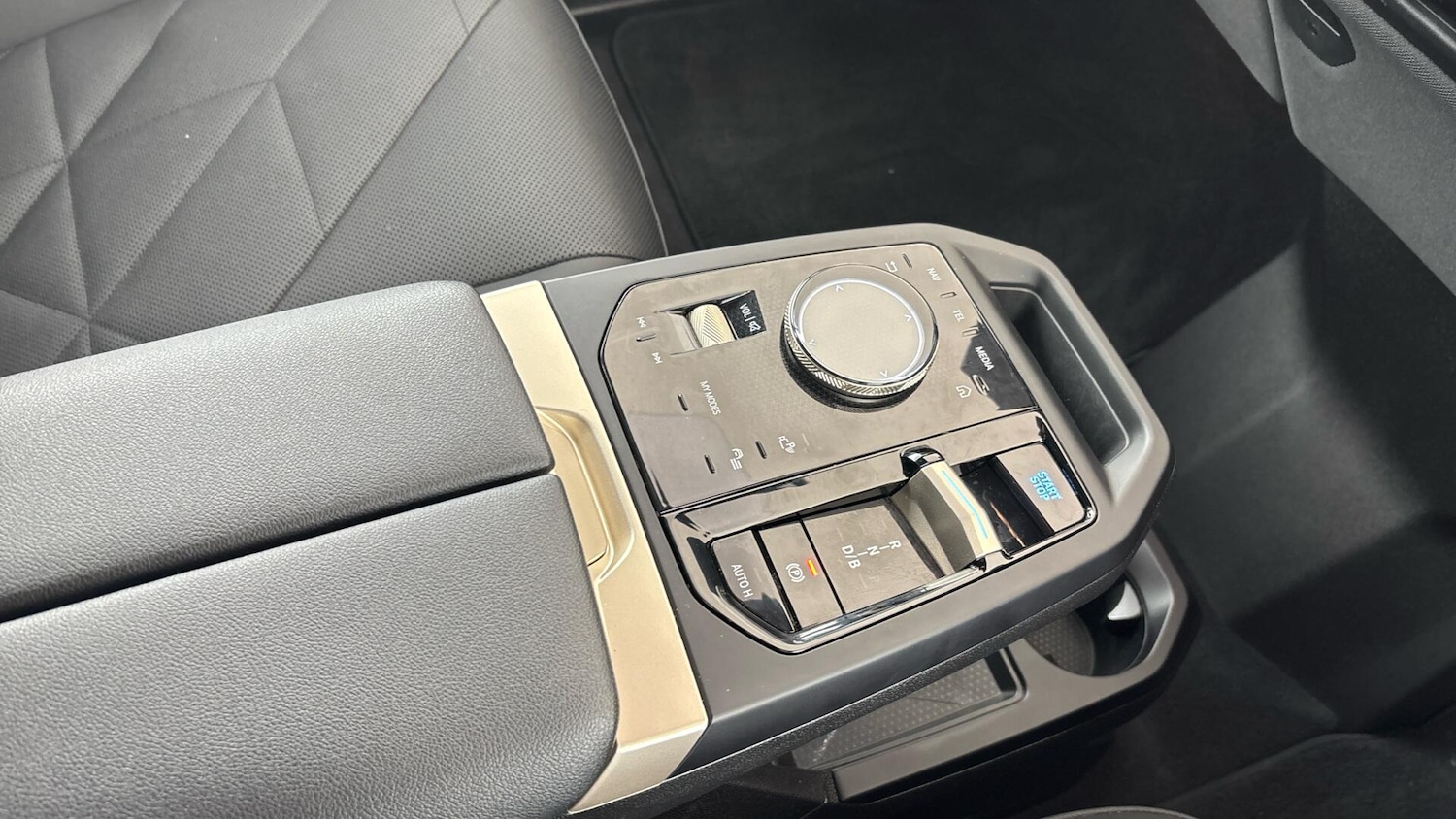 Used BMW iX 2024 for sale - 78087083: Photo 10