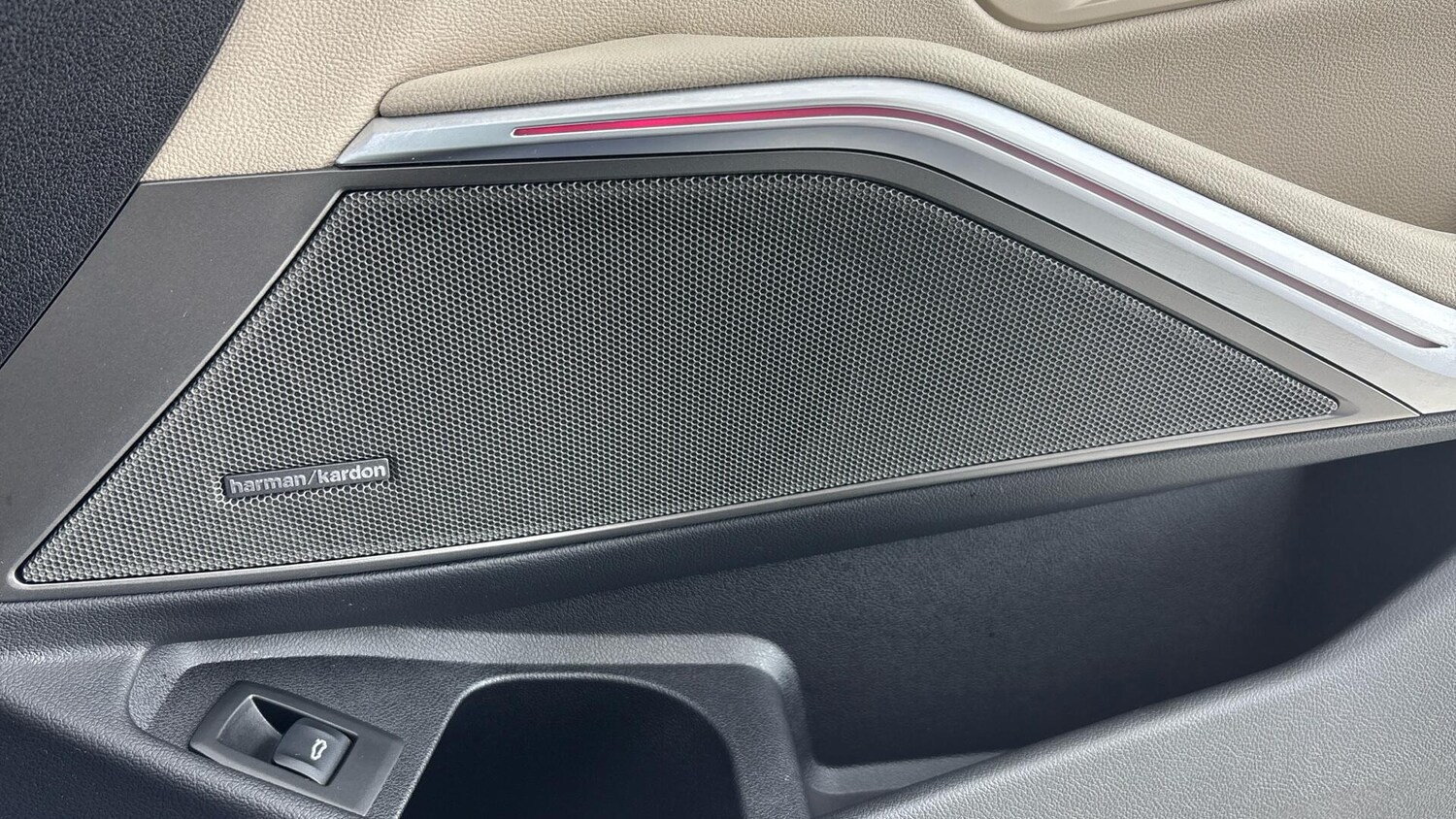 Used BMW 3 Series 2024 for sale - 76760435: Photo 20