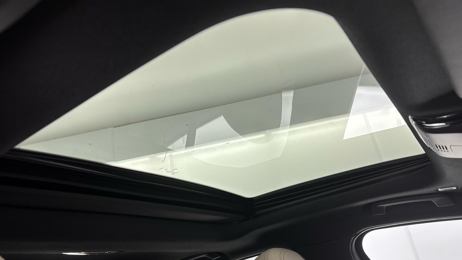 Used BMW 3 Series 2024 for sale - 76760435: Photo 26