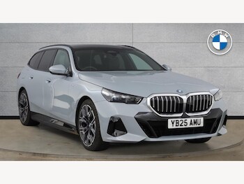 (25) - 530e M Sport Touring 5-Door