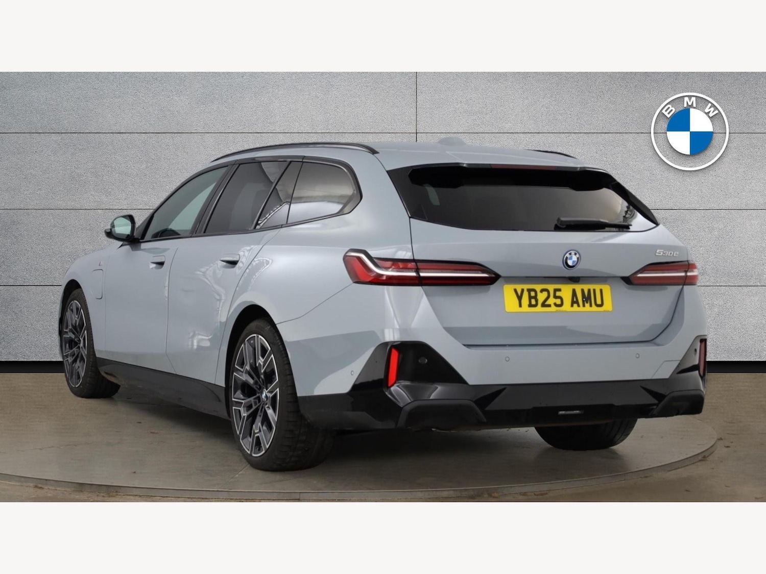 Used BMW 5 Series for sale - 77267046: Photo 2