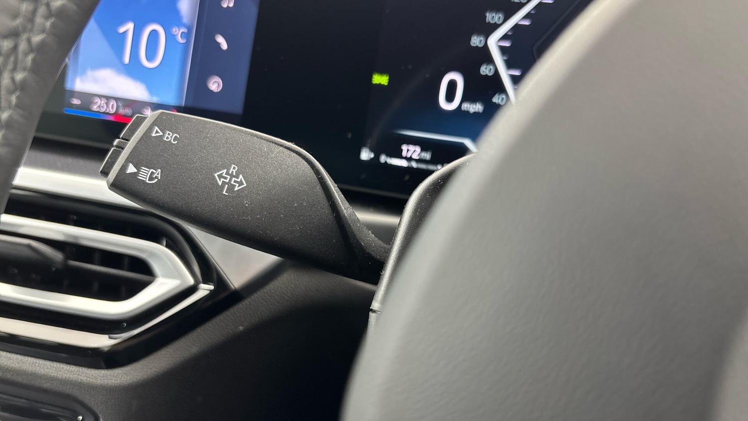 Used BMW 3 Series 2024 for sale - 76760302: Photo 33