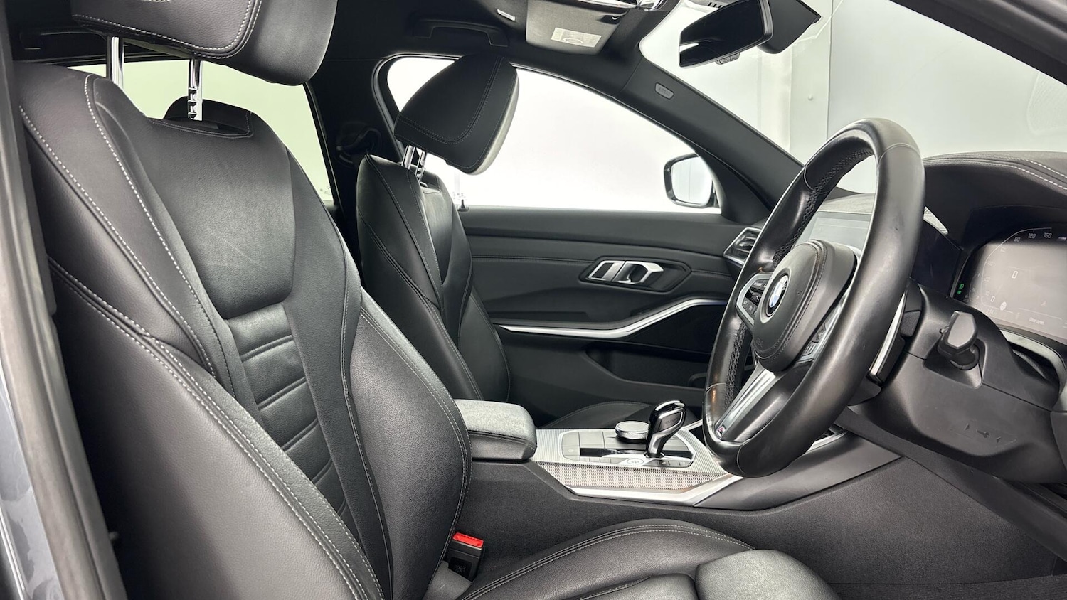 Used BMW 3 Series 2021 for sale - 77585854: Photo 11