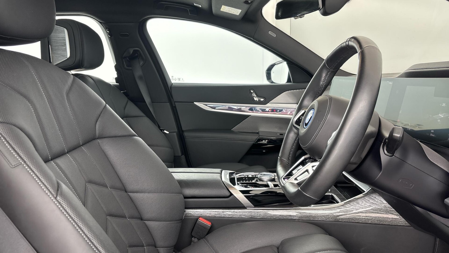 Used BMW i7 2024 for sale - 77671187: Photo 11