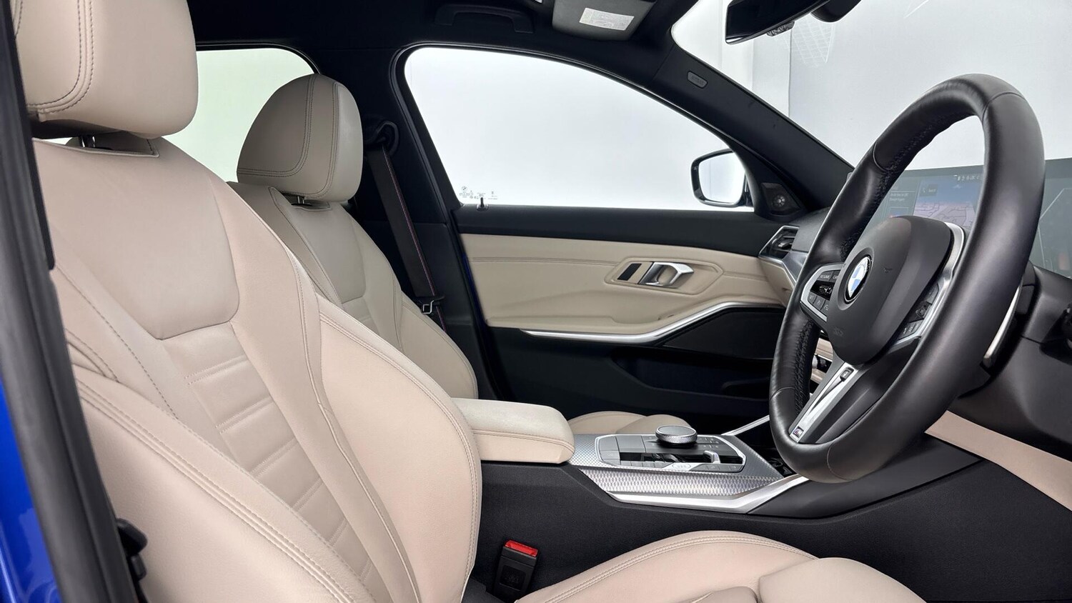 Used BMW 3 Series 2024 for sale - 76760040: Photo 11