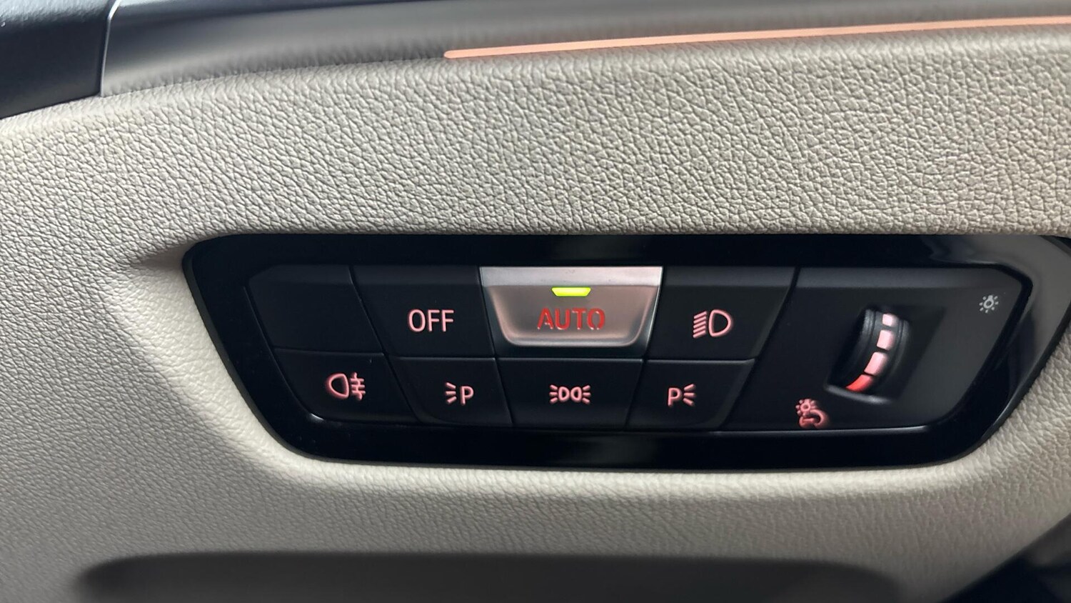 Used BMW 3 Series 2024 for sale - 76760040: Photo 39