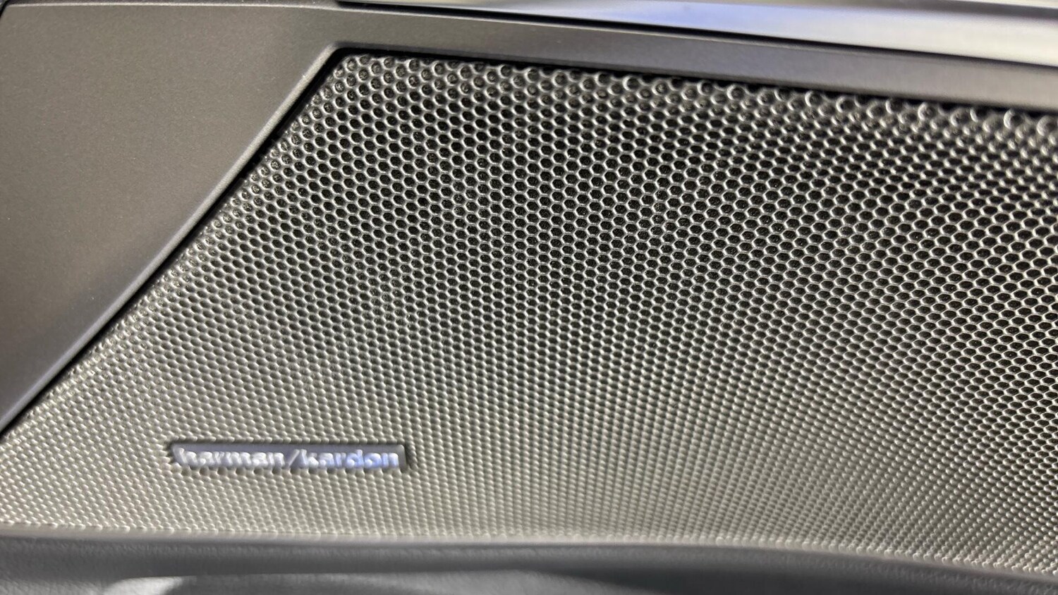 Used BMW 3 Series 2024 for sale - 76760040: Photo 43