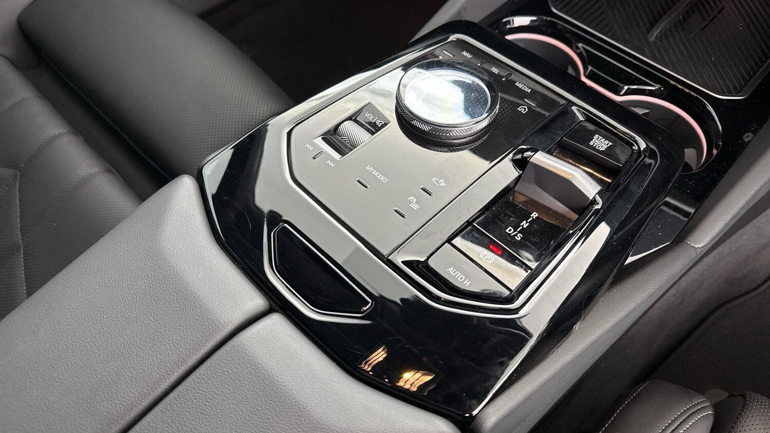 Used BMW 5 Series 2025 for sale - 77253888: Photo 10