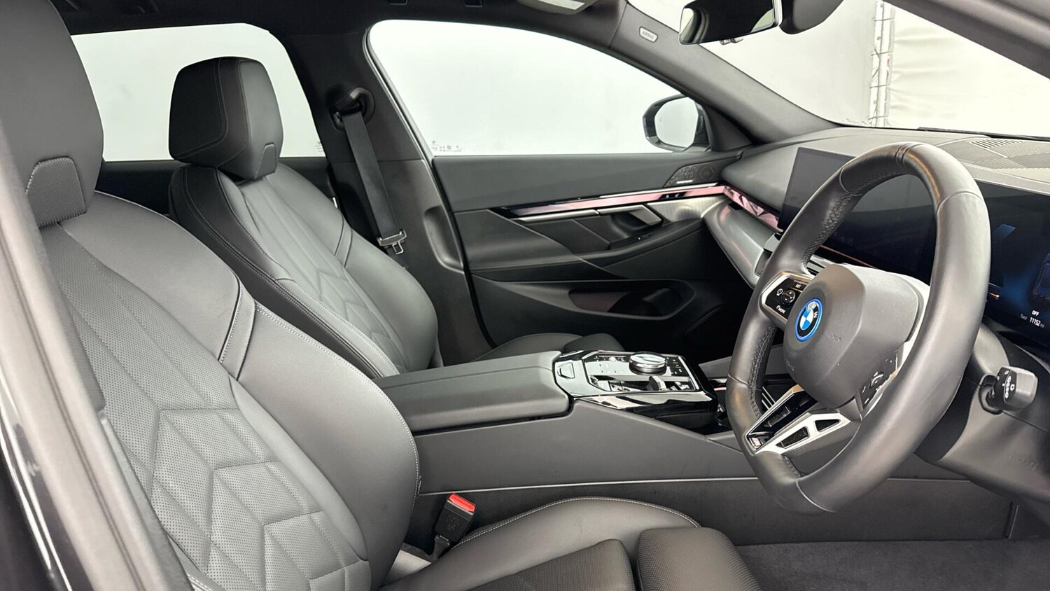 Used BMW 5 Series 2025 for sale - 77253888: Photo 11