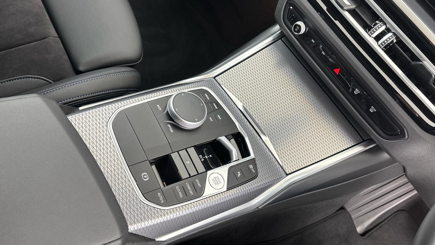 Used BMW 3 Series 2024 for sale - 76760318: Photo 10