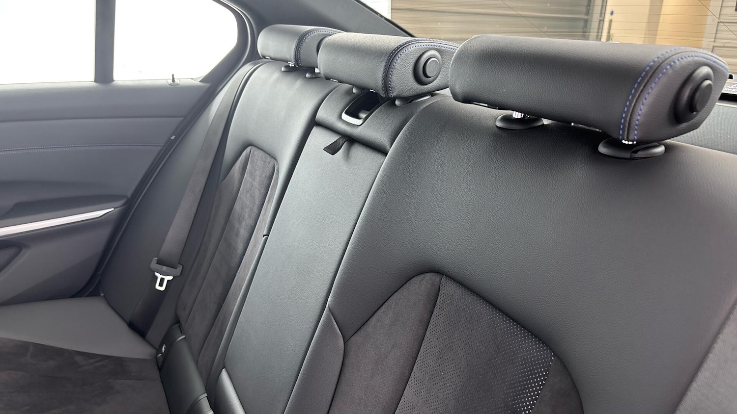 Used BMW 3 Series 2024 for sale - 76760318: Photo 12