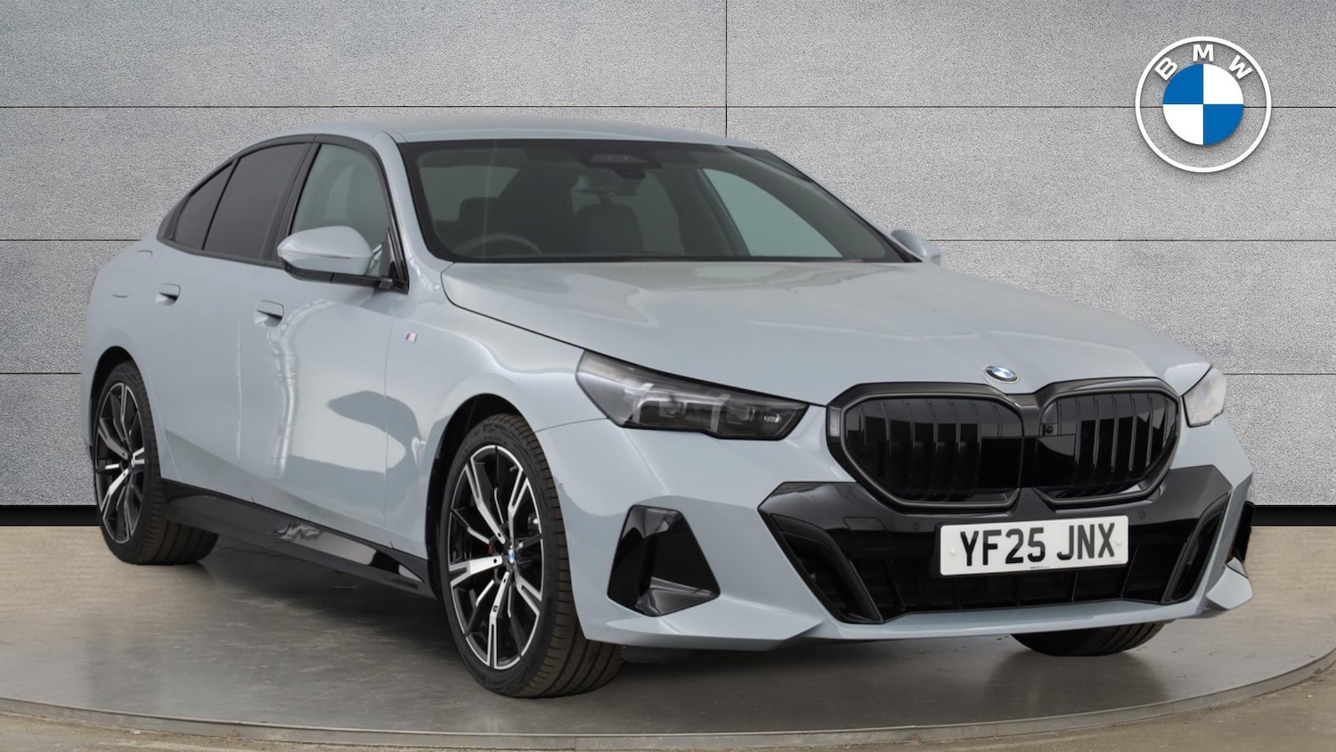 Used BMW 5 Series 2025 for sale - 76760076: Photo 1