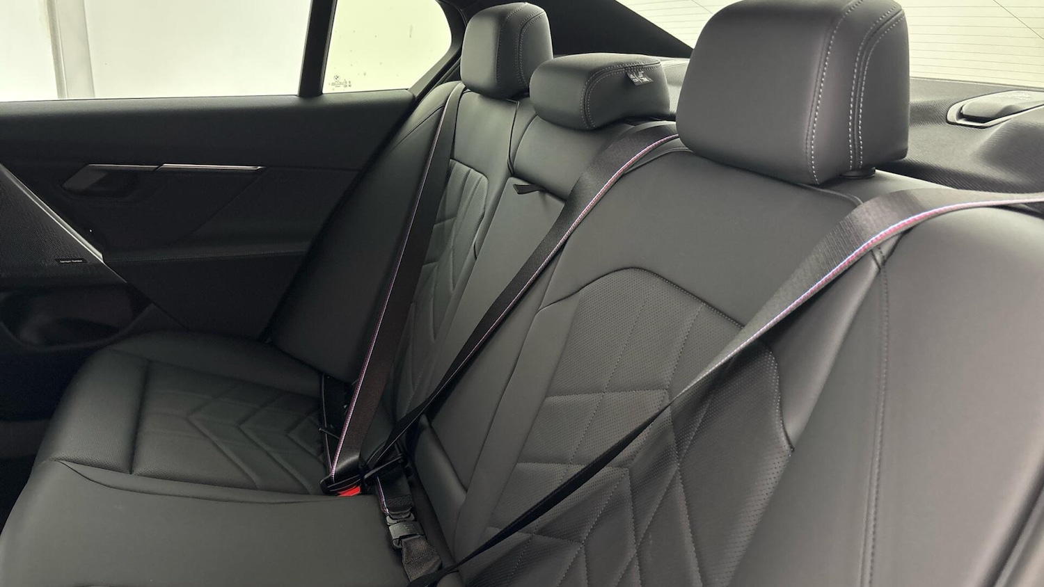 Used BMW 5 Series 2025 for sale - 76760076: Photo 12