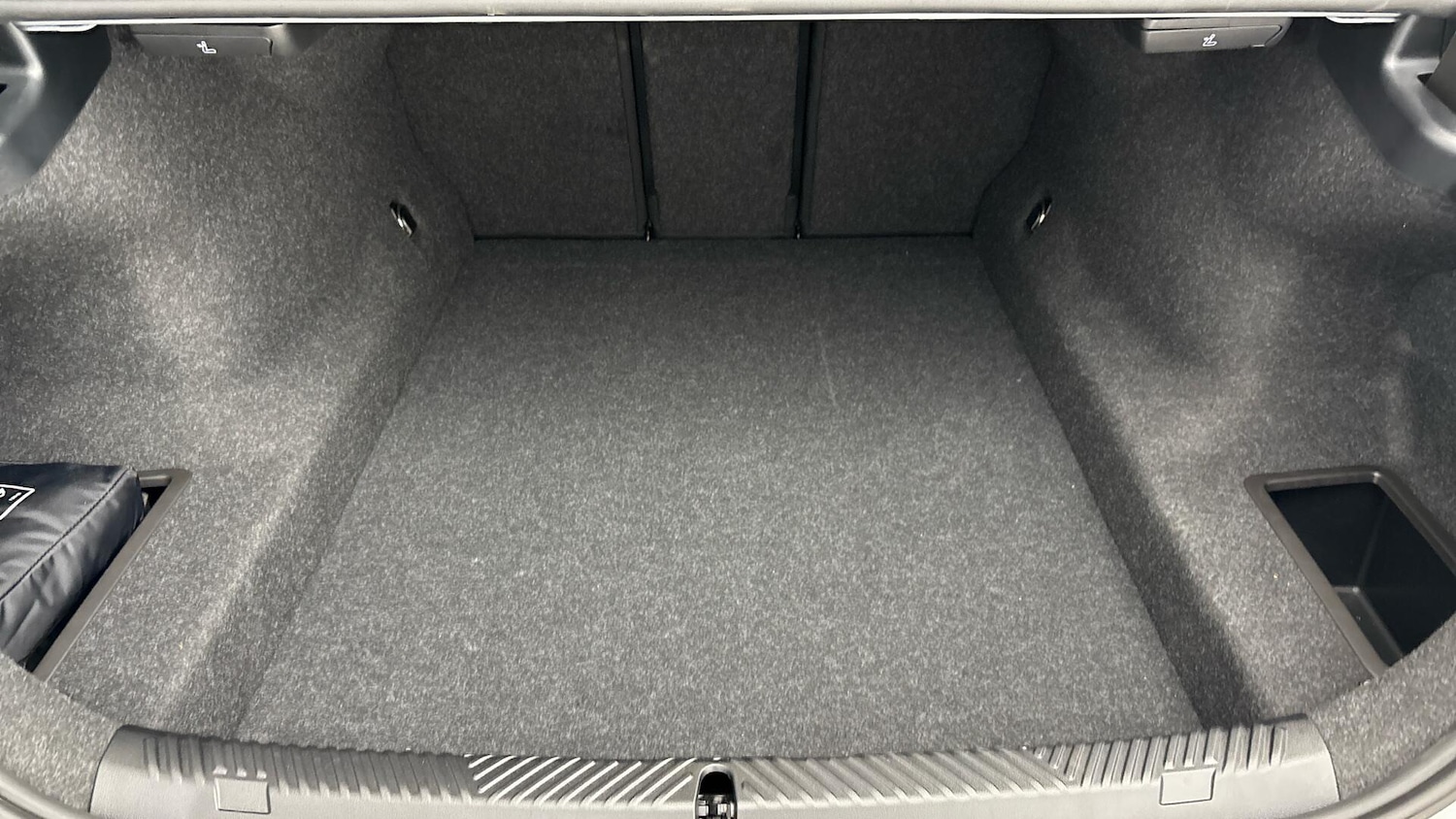 Used BMW 5 Series 2025 for sale - 76760076: Photo 13