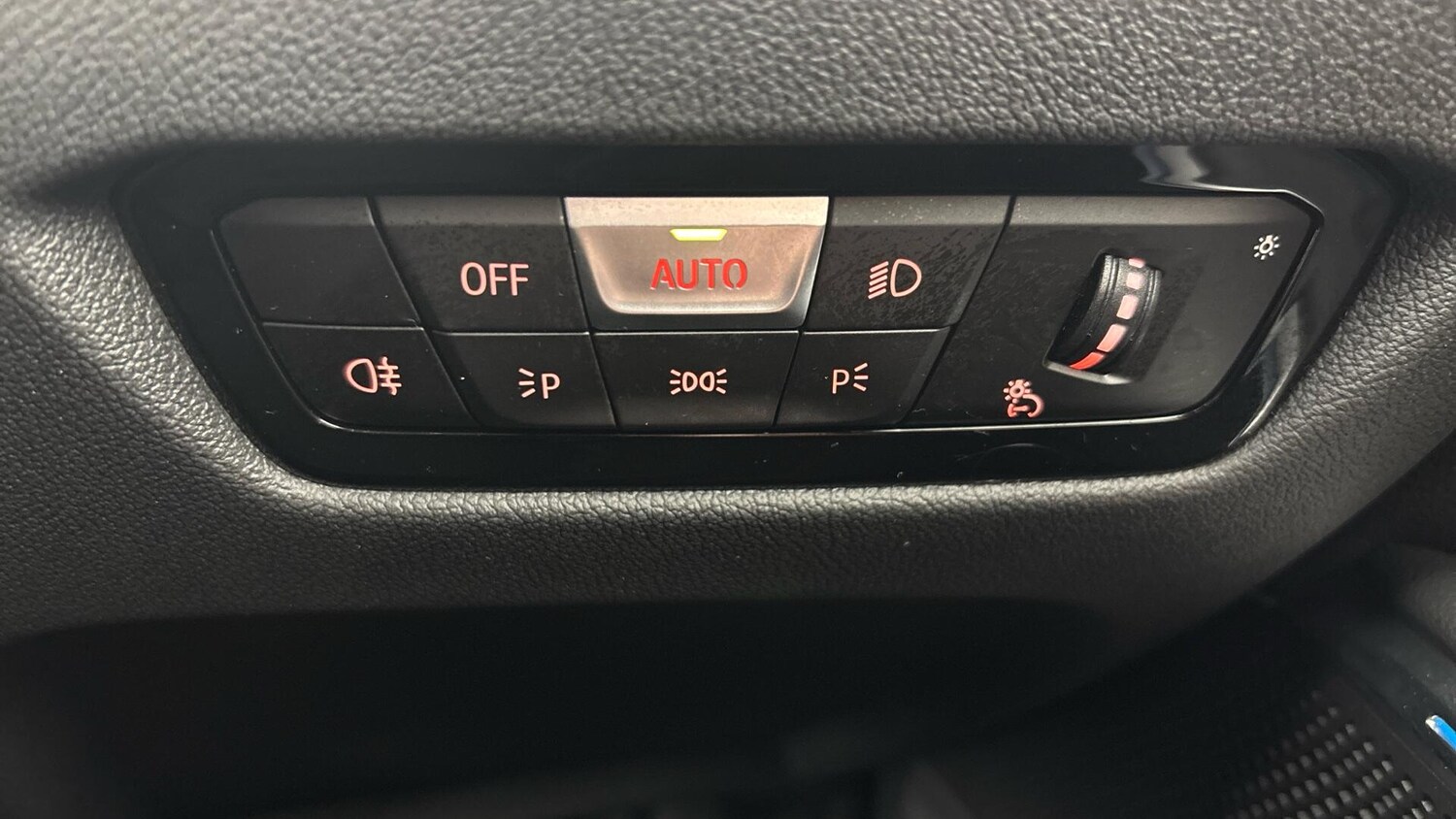 Used BMW 3 Series 2023 for sale - 77351593: Photo 37