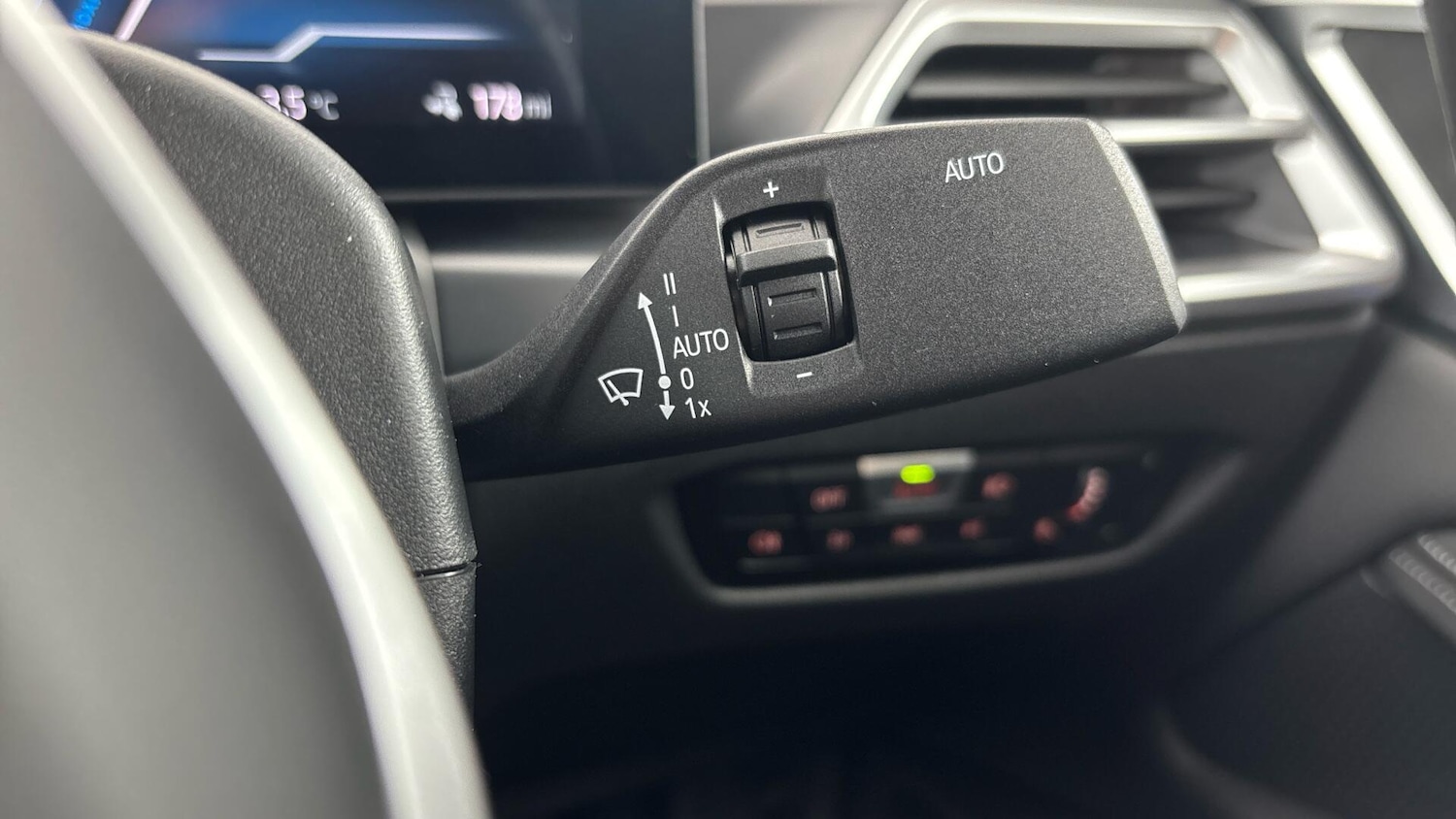 Used BMW i4 2025 for sale - 76760327: Photo 36