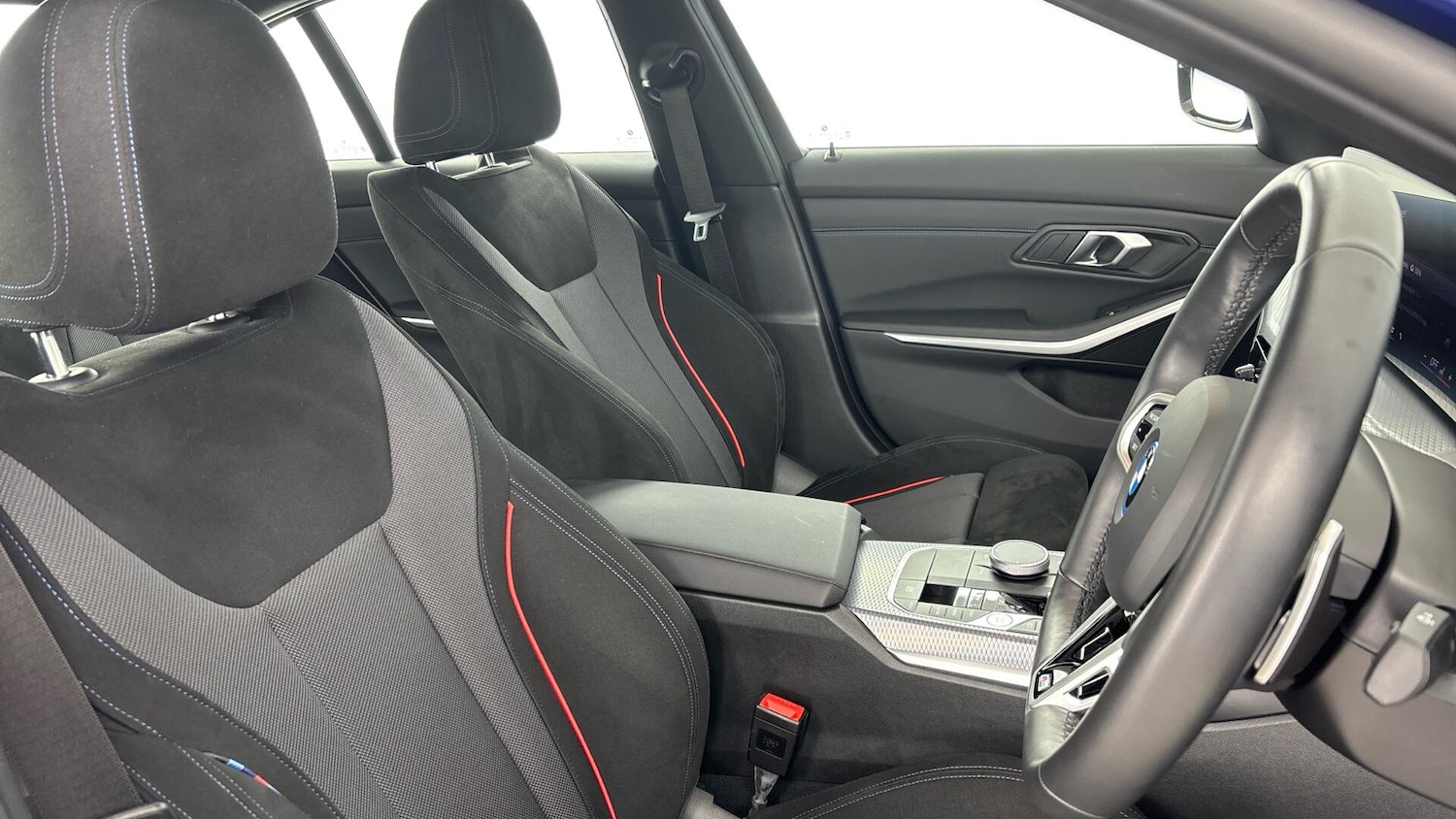 Used BMW 3 Series 2025 for sale - 76760401: Photo 11