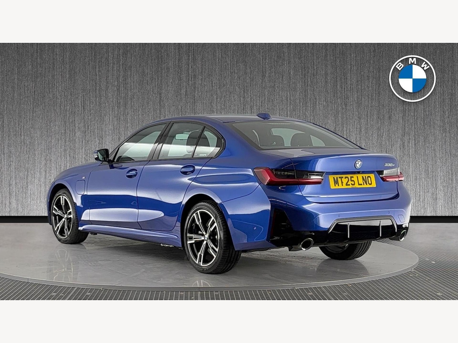 Used BMW 3 Series 2025 for sale - 76760401: Photo 2