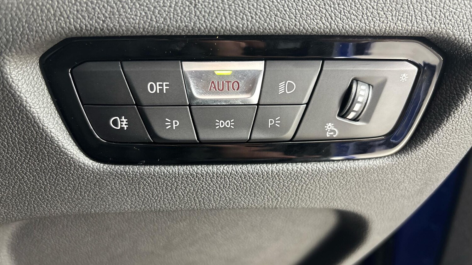 Used BMW 3 Series 2025 for sale - 76760401: Photo 37