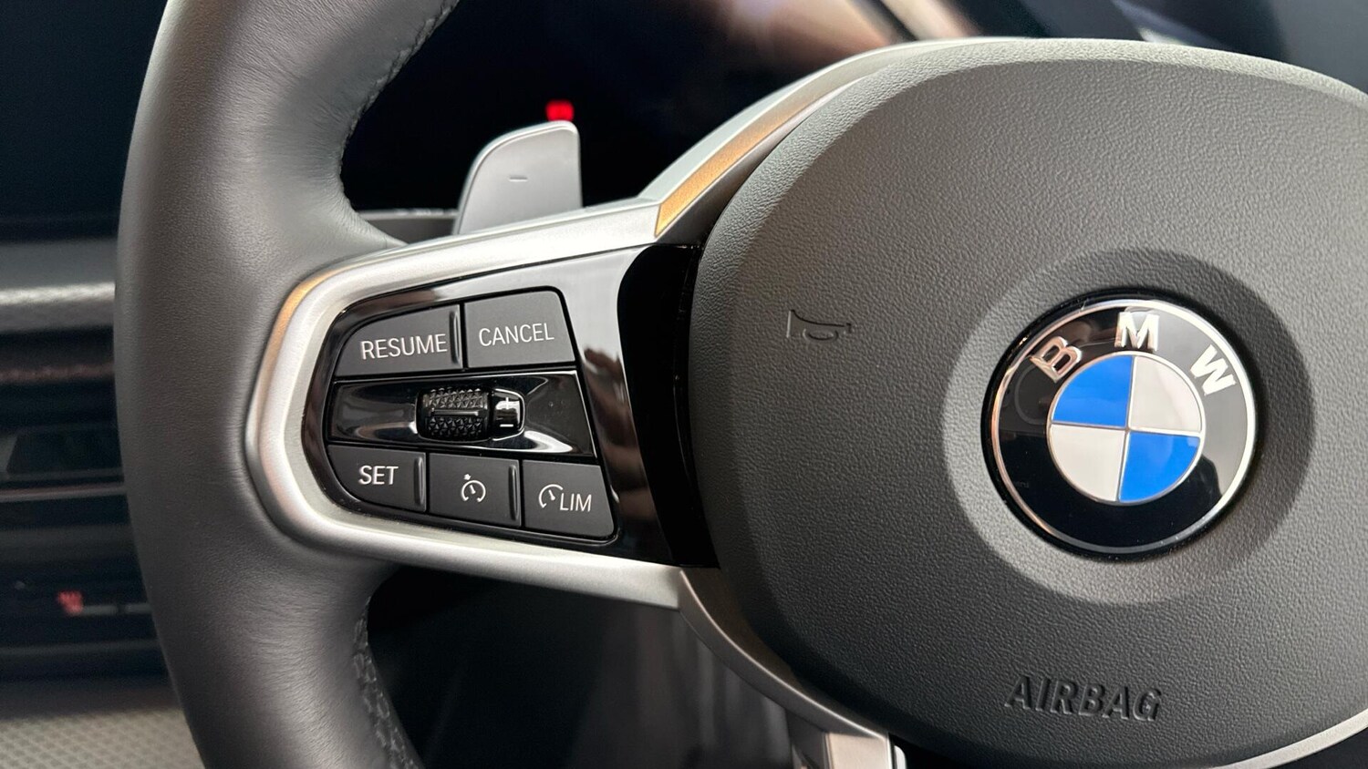 Used BMW 3 Series 2025 for sale - 77550154: Photo 17