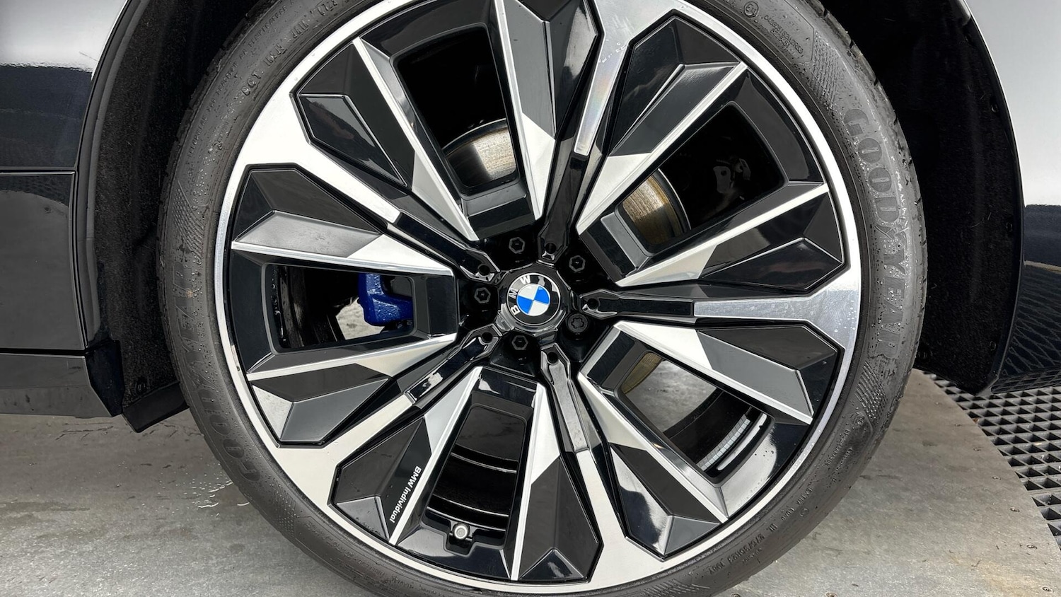 Used BMW iX 2025 for sale - 78007476: Photo 25