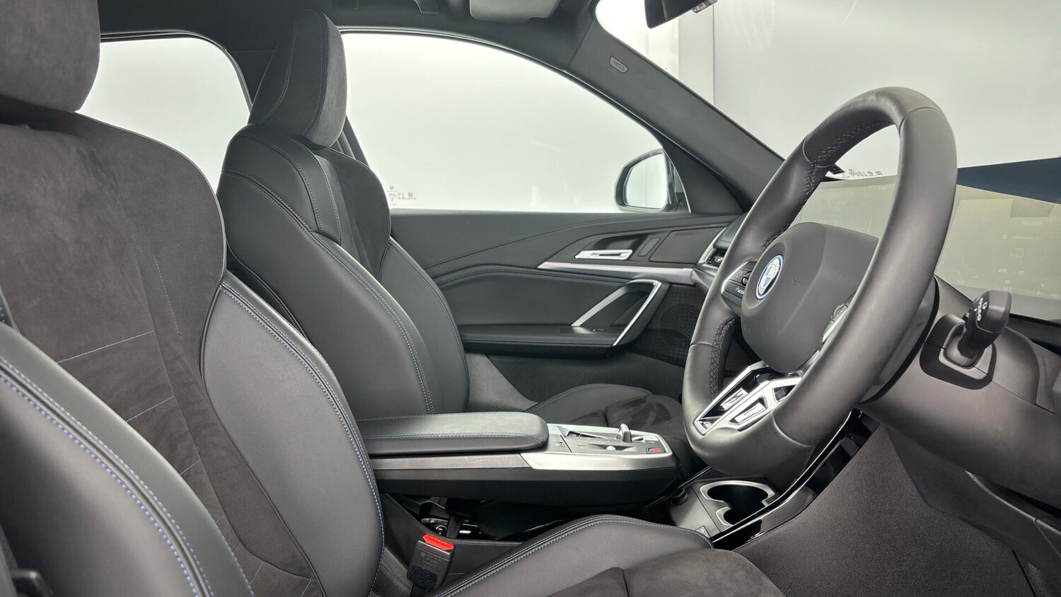 Used BMW iX1 2025 for sale - 76913628: Photo 11