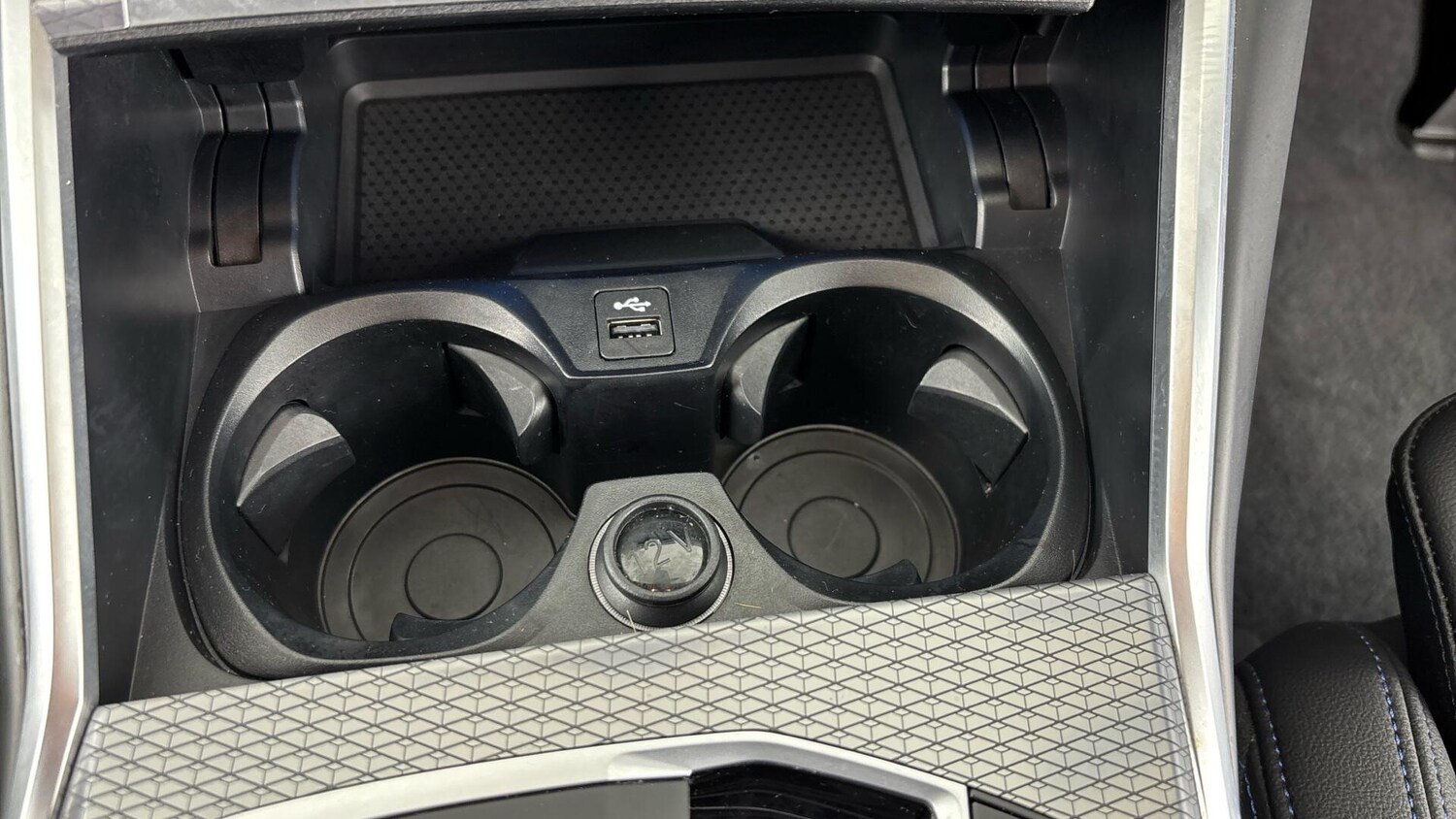 Used BMW 3 Series 2024 for sale - 76760045: Photo 35