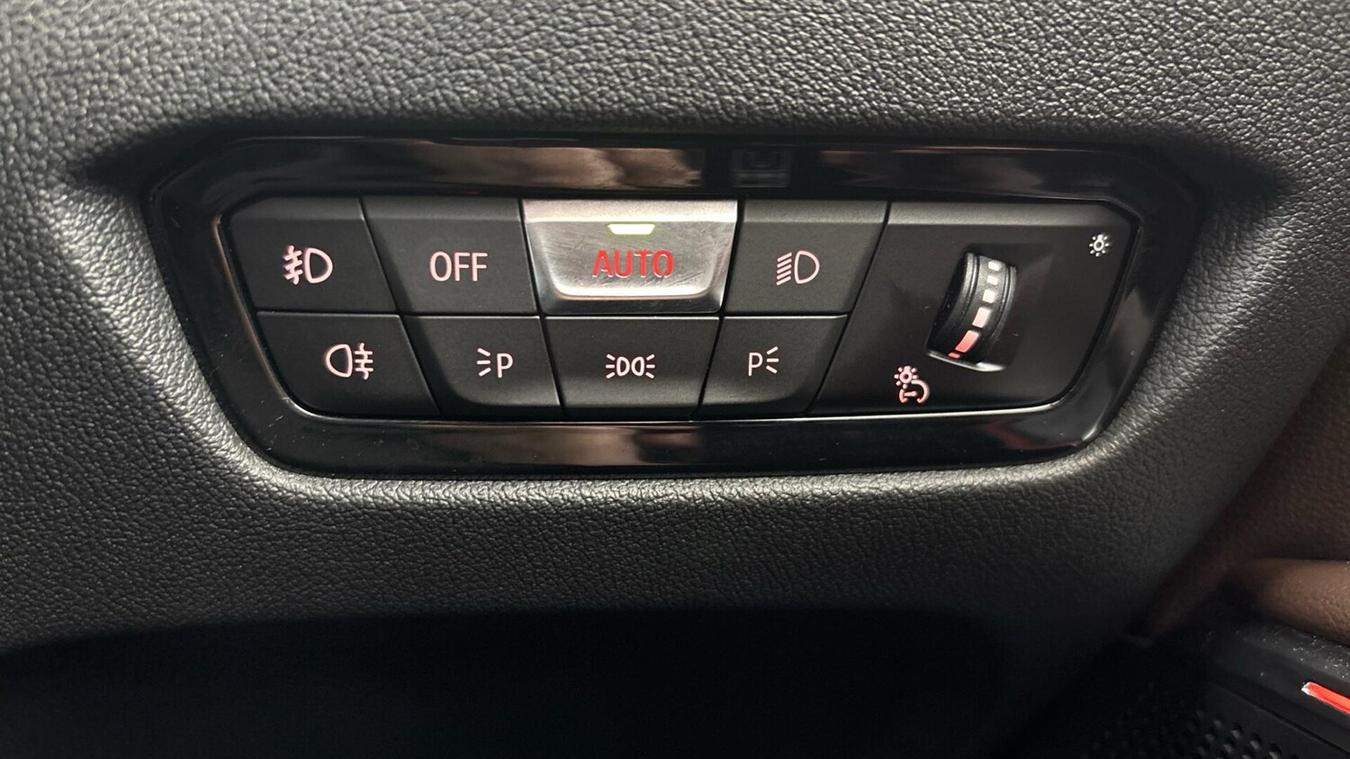 Used BMW 3 Series 2021 for sale - 76760340: Photo 35