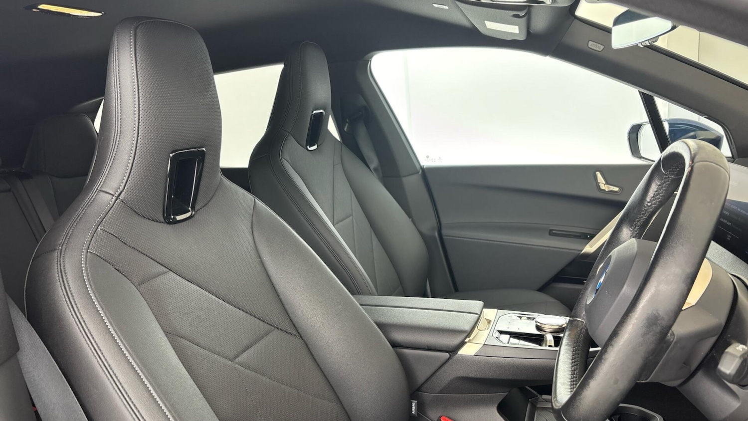 Used BMW iX 2022 for sale - 77155552: Photo 11