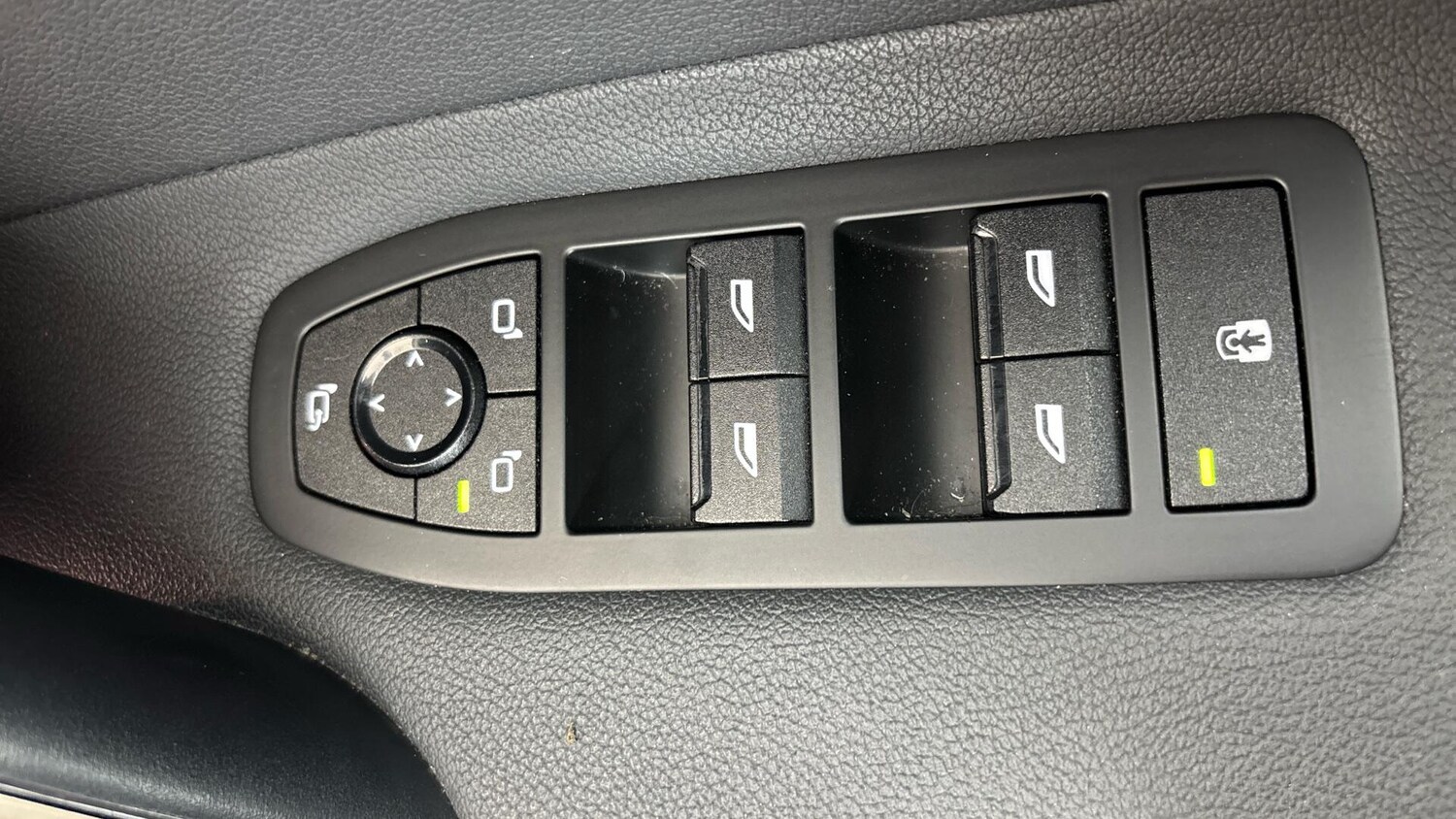 Used BMW iX 2022 for sale - 77155552: Photo 38