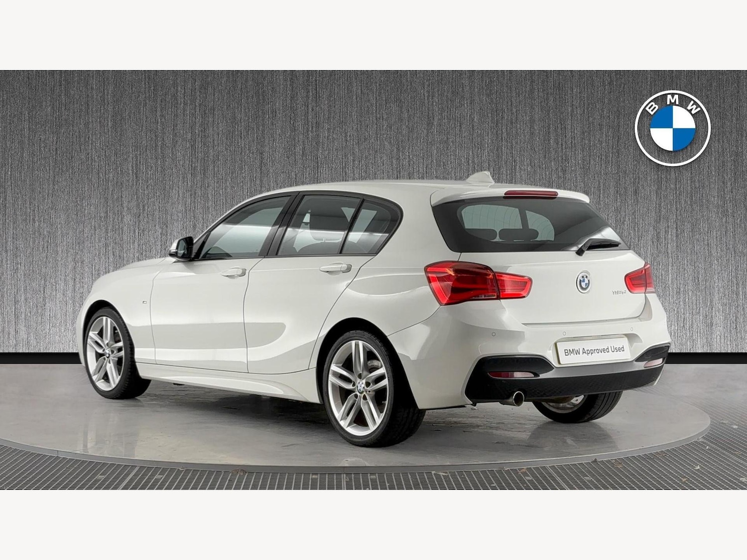 Used BMW 1 Series 2017 for sale - 76760138: Photo 2