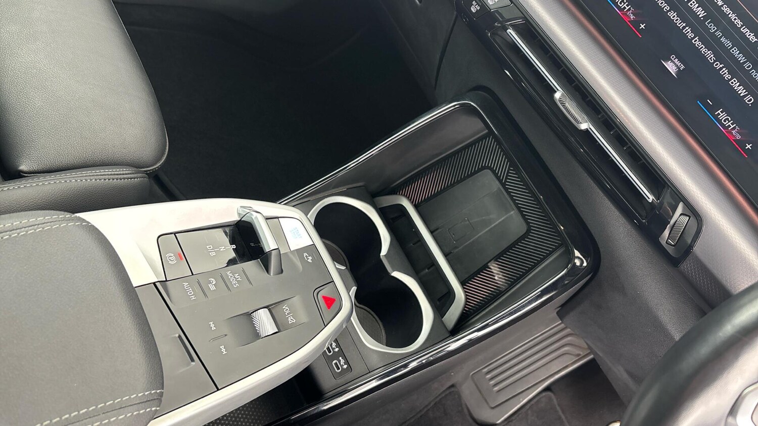 Used BMW iX1 2023 for sale - 77331944: Photo 10