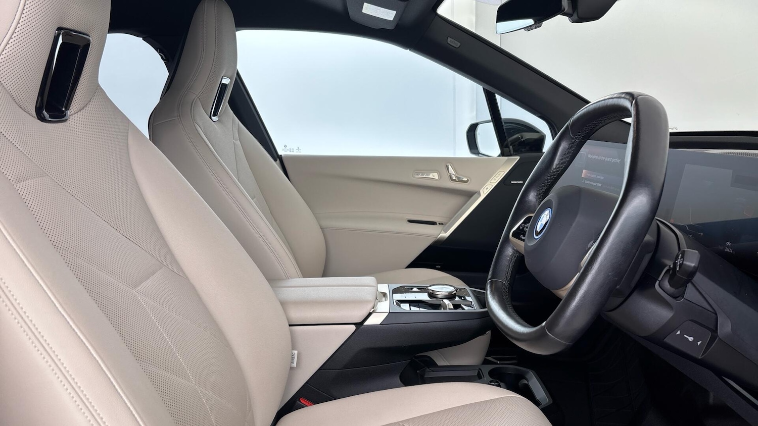 Used BMW iX 2022 for sale - 76760057: Photo 11