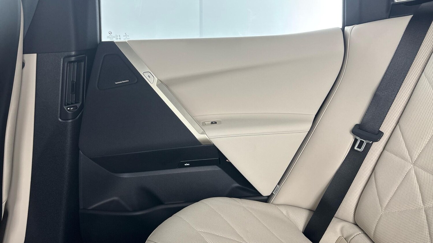 Used BMW iX 2022 for sale - 76760057: Photo 32