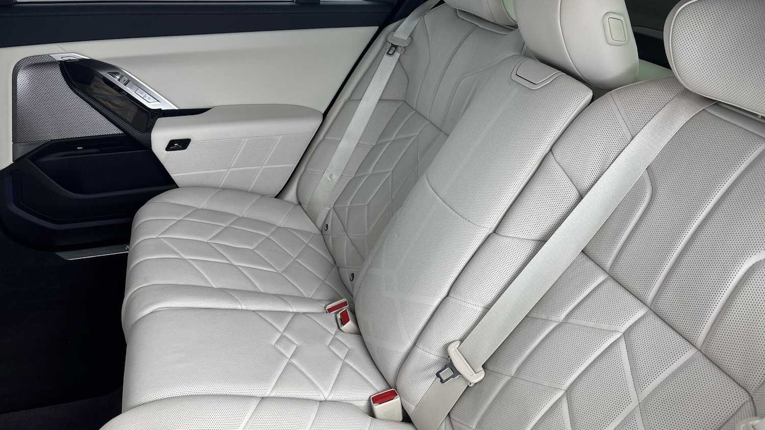 Used BMW i7 2025 for sale - 77969614: Photo 12