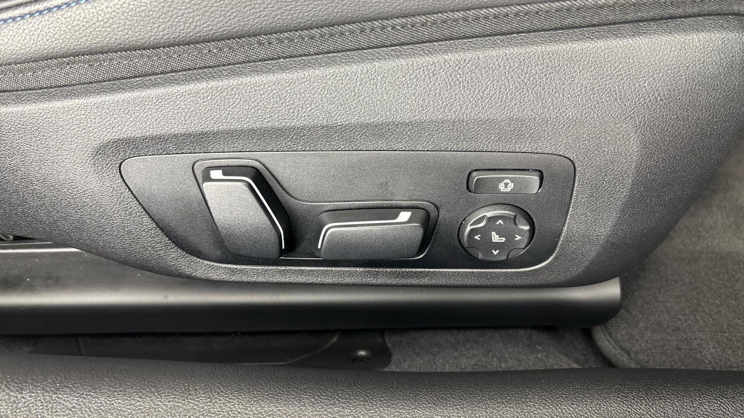 Used BMW 4 Series 2024 for sale - 76760157: Photo 42