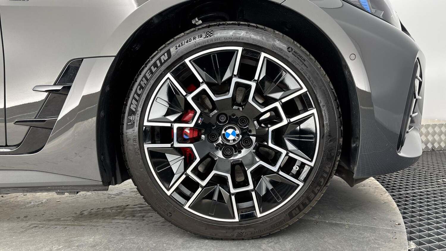 Used BMW i4 2025 for sale - 76760189: Photo 14