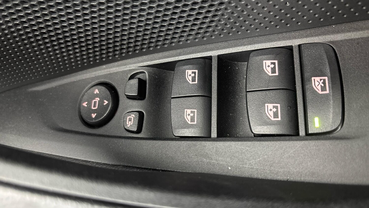 Used BMW i4 2025 for sale - 76760189: Photo 37